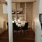 Appartement Cosy Arc De Triomphe Champs Elysees Parijs