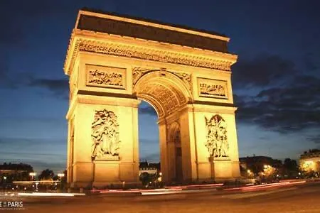 Cosy Arc De Triomphe Champs Elysees Parijs