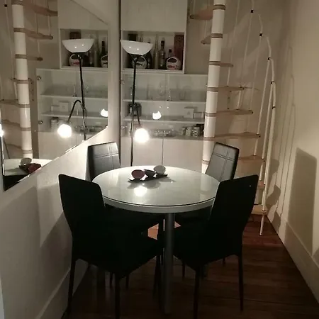 Appartement Cosy Arc De Triomphe Champs Elysees